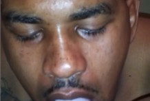 Чёрный парень лижет чёрную пизду